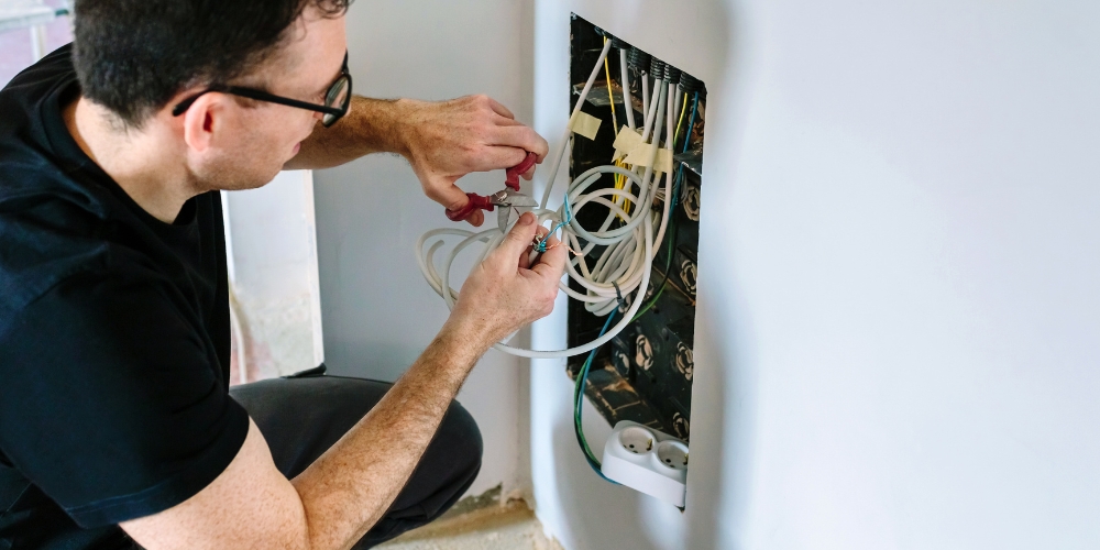 Energy Trade Solutions Data and TV Services