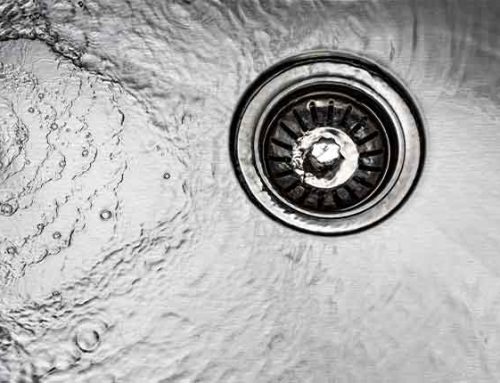 How to Use a Plumbing Snake